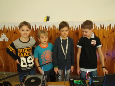 Čtveřice DJ ze ZŠ Mládežnická Trutnov