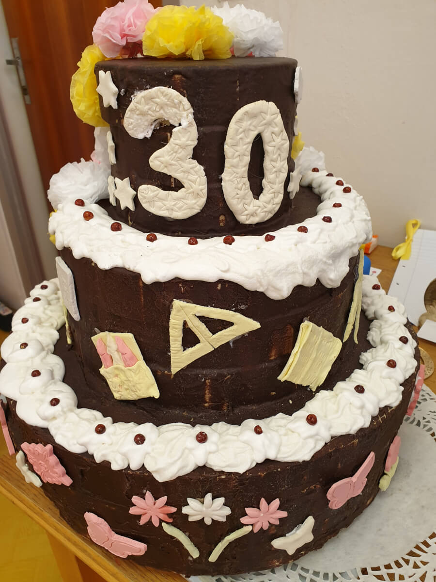 Třípatrový dort s 30, Soutěž „O nejoriginálnější třicítku“